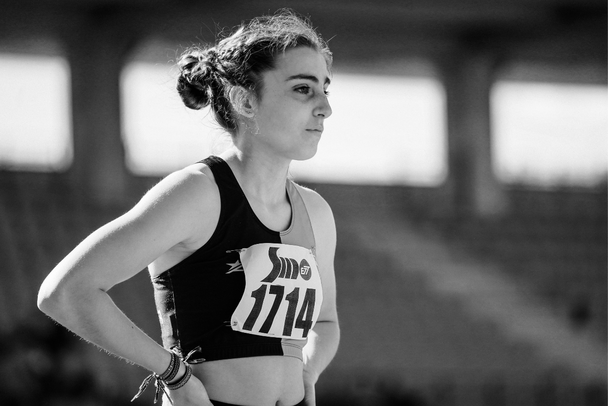 Track athlete focusing